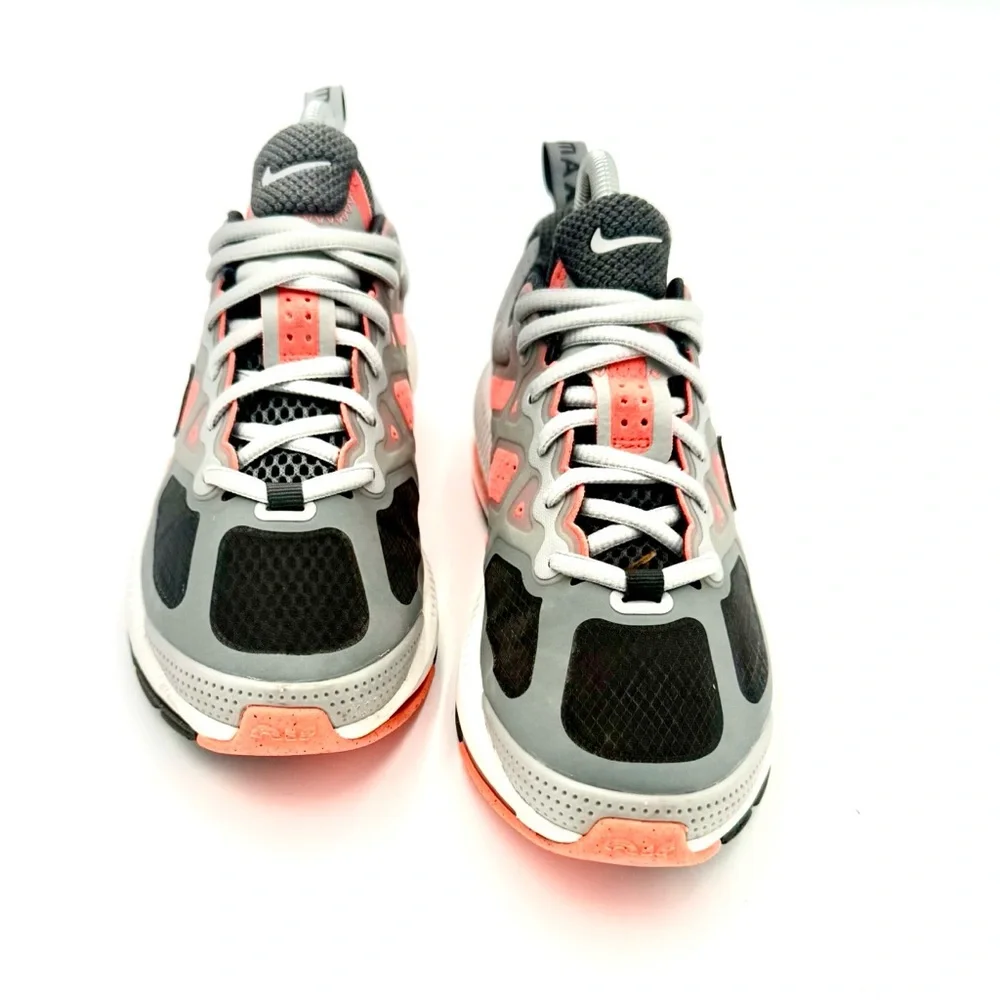 Nike Air‎ Max Genome Youth Size 5 Gray Orange Shoes CZ4652-004 great condition
